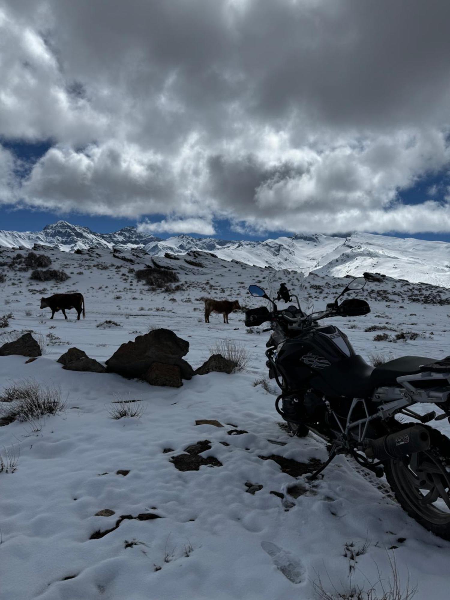 Casa A La Vera De La Sierra Güéjar Sierra Exterior foto